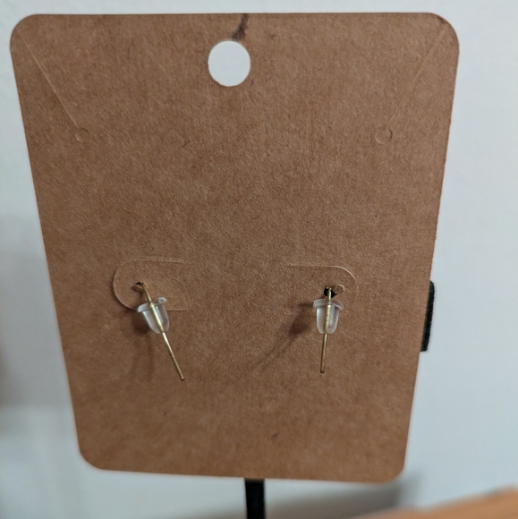 🎄BOGO FREE🎄Handmade Gold Butterfly Earrings - Picture 4 of 4